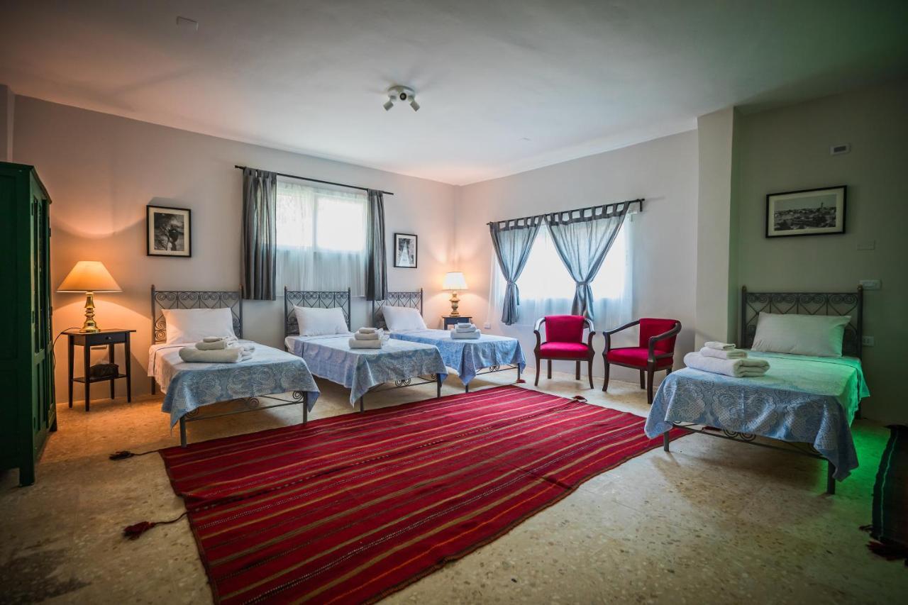 Beit Al Baraka Bed & Breakfast Umm Qays Exterior photo