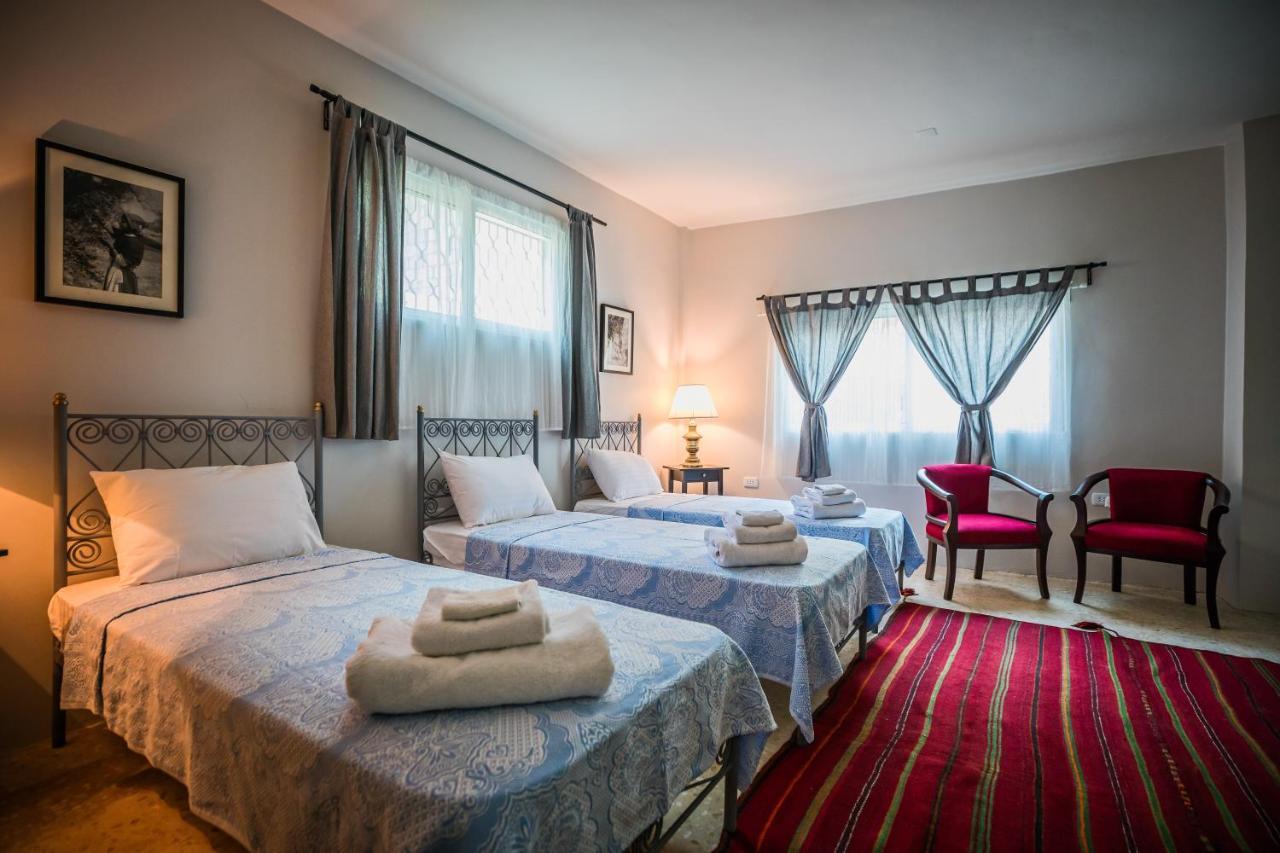 Beit Al Baraka Bed & Breakfast Umm Qays Exterior photo